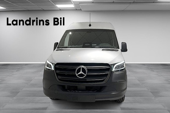 Mercedes-Benz Sprinter 317 2 of 14