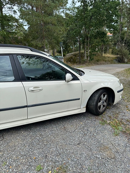 Saab 9-3 4 of 7