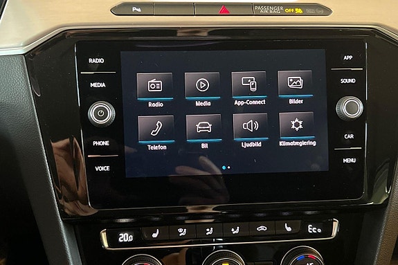 Volkswagen Passat 15 of 21