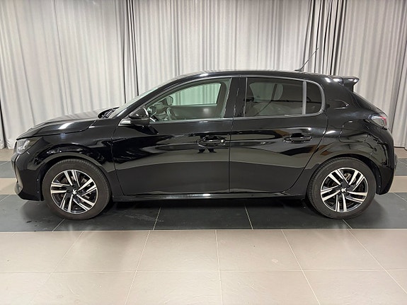 Peugeot 208 2 of 12