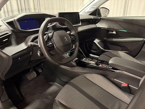Peugeot 208 6 of 12