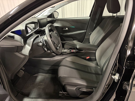 Peugeot 208 5 of 12