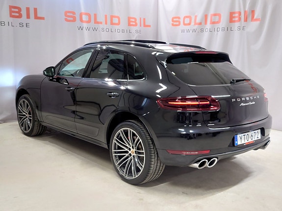 Porsche Macan Turbo 4 of 19