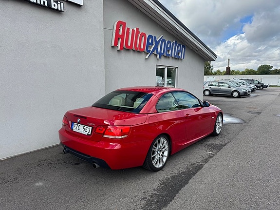 BMW 335i 16 of 22