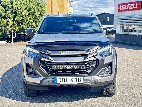 Isuzu XRX 2 of 7