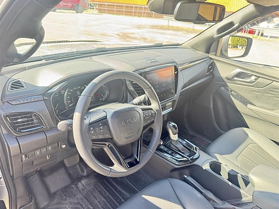 Isuzu XRX 5 of 7