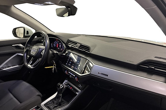 Audi Q3 16 of 25