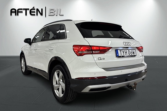 Audi Q3 9 of 25