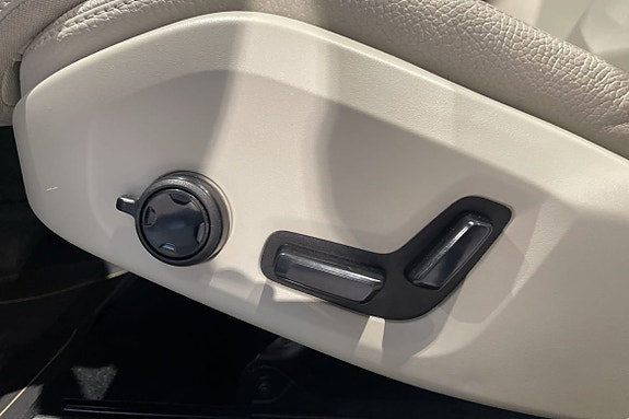 Volvo V90 14 of 17