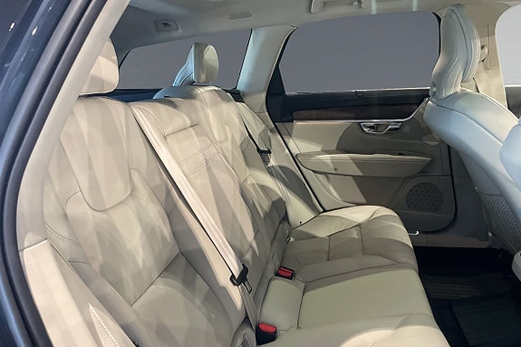 Volvo V90 11 of 17