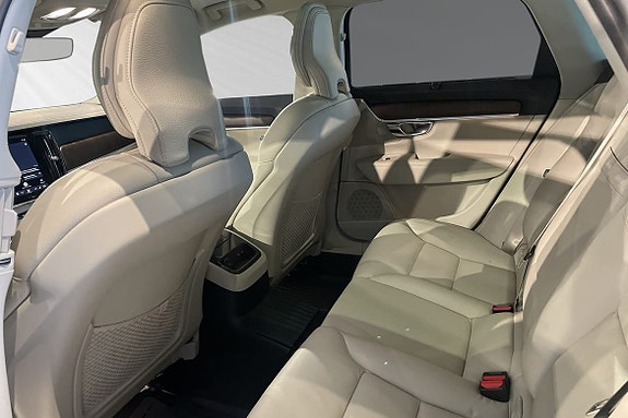 Volvo V90 8 of 17