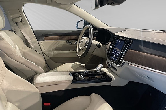 Volvo V90 10 of 17