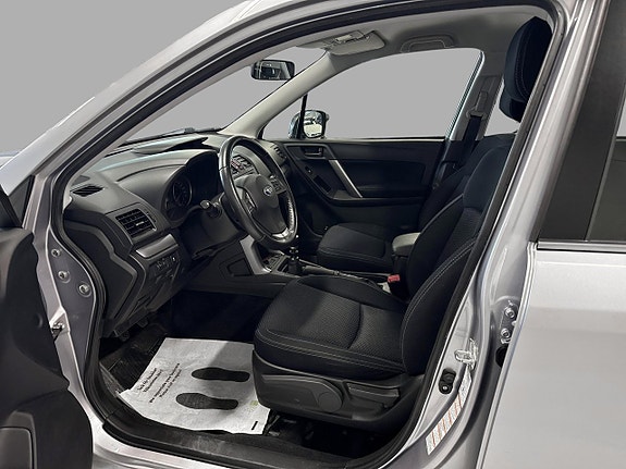 Subaru Forester 8 of 15