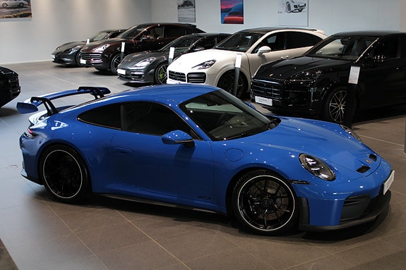 Porsche 911 GT3 4 of 19