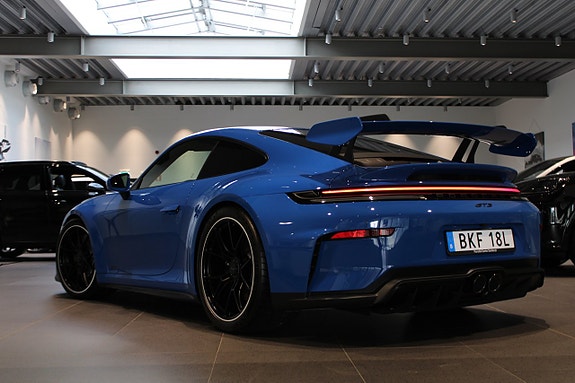 Porsche 911 GT3 6 of 19
