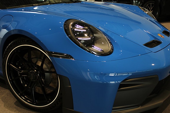 Porsche 911 GT3 7 of 19