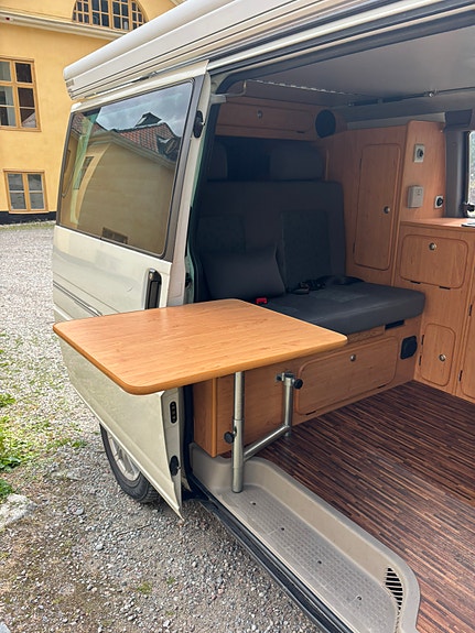 Volkswagen VW California/ Westfalia 2 of 4