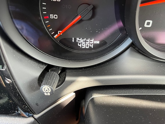 Porsche Macan 13 of 18
