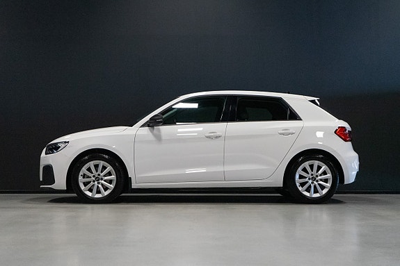 Audi A1 2 of 18