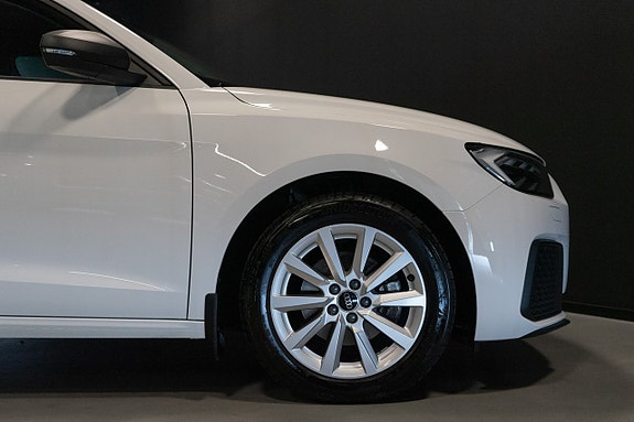 Audi A1 9 of 18
