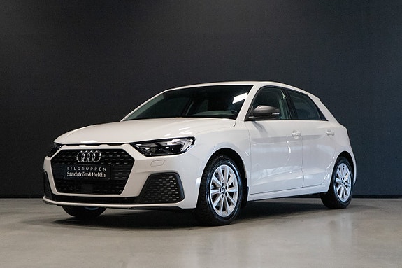 Audi A1 3 of 18