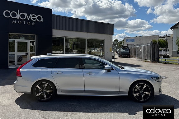 Volvo V90 2 of 14
