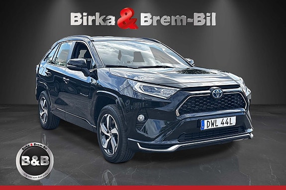 Toyota RAV4 6 of 17