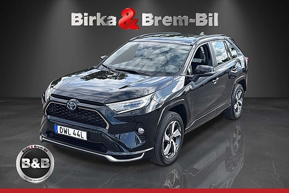 Toyota RAV4 5 of 17