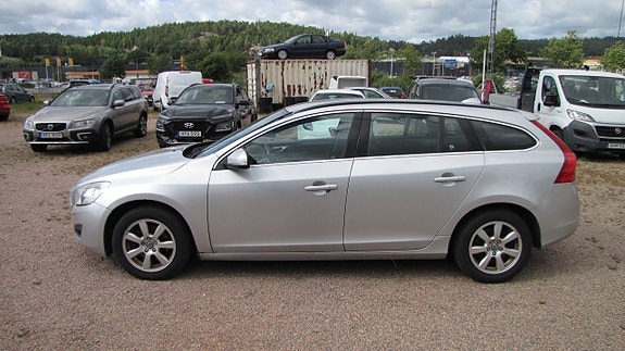 Volvo V60 4 of 10