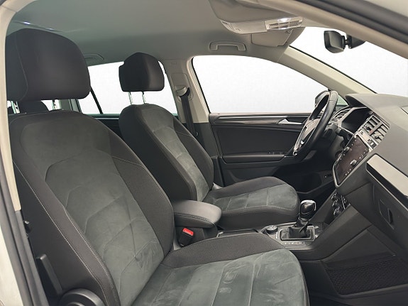 Volkswagen Tiguan 10 of 29