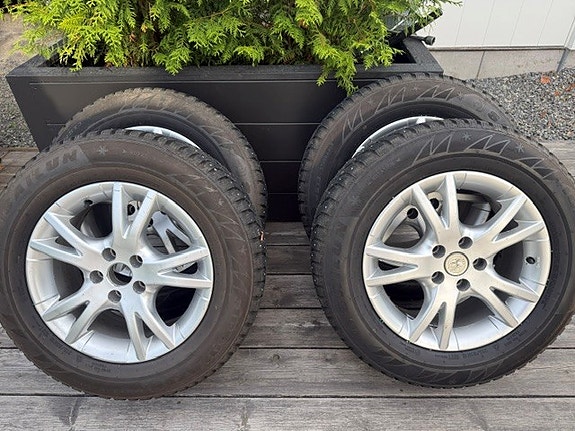 Volvo XC70 16 of 17