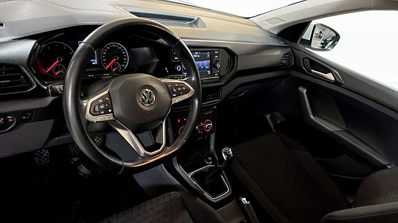 Volkswagen T-Cross 7 of 12