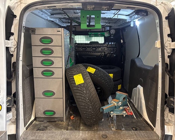 Ford Transit 10 of 12