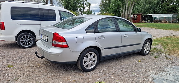 Volvo S40 3 of 8