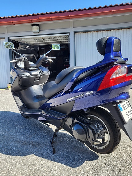 Suzuki AN400 Burgman 3 of 4