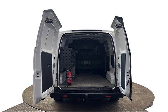 Nissan e-NV200 8 of 29