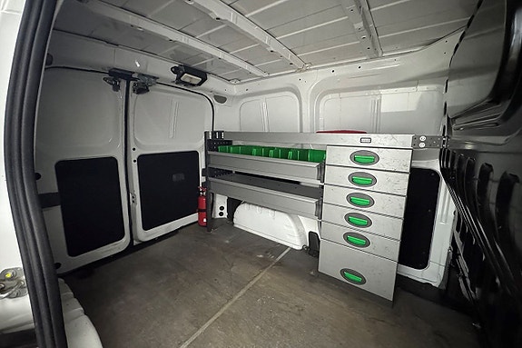 Nissan e-NV200 12 of 29