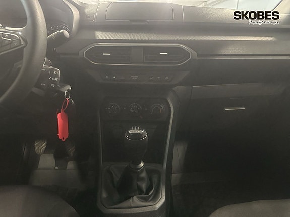 Dacia Sandero 11 of 16