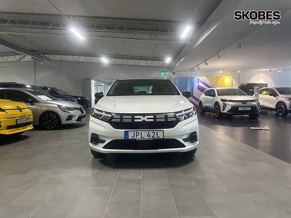 Dacia Sandero 2 of 16