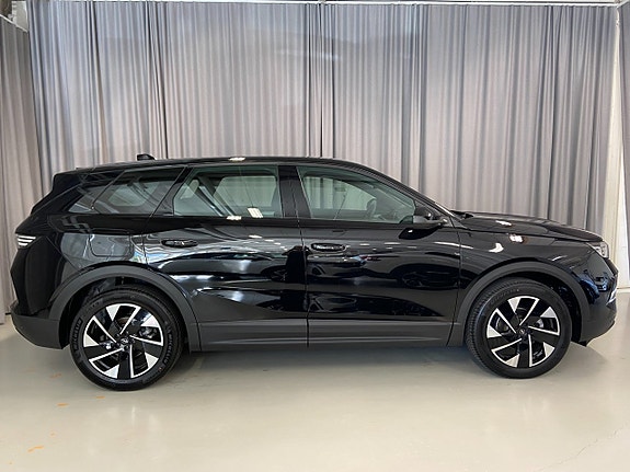 Opel Grandland 3 of 15
