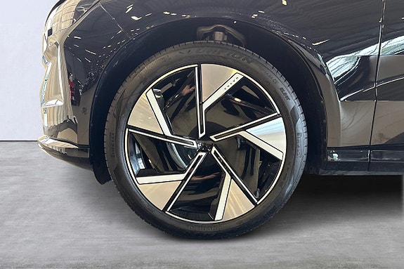 Volvo EX90 20 of 26
