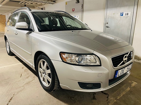 Volvo V50 7 of 14