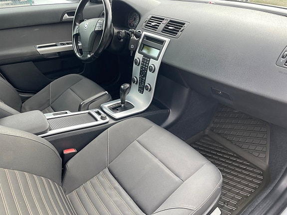 Volvo V50 9 of 14