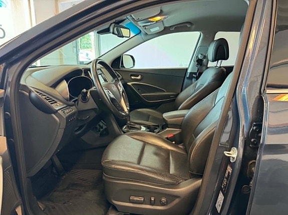 Hyundai Santa Fe 14 of 25