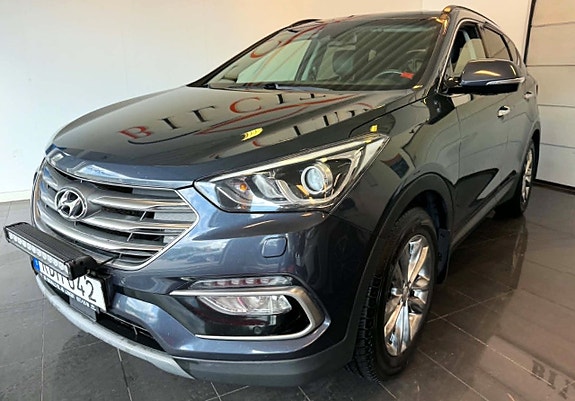Hyundai Santa Fe 3 of 25