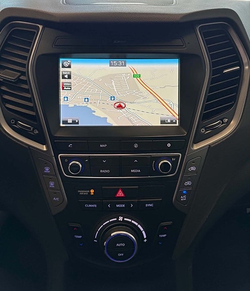 Hyundai Santa Fe 17 of 25