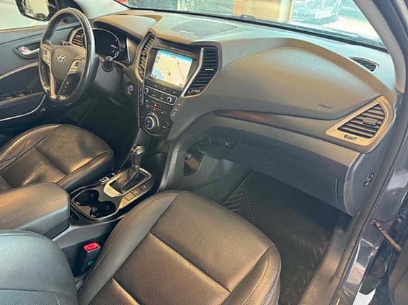 Hyundai Santa Fe 13 of 25