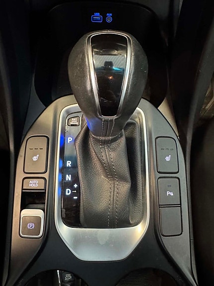Hyundai Santa Fe 19 of 25