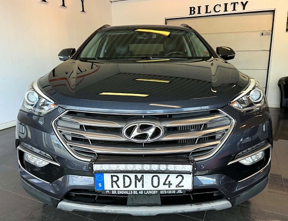 Hyundai Santa Fe 8 of 25