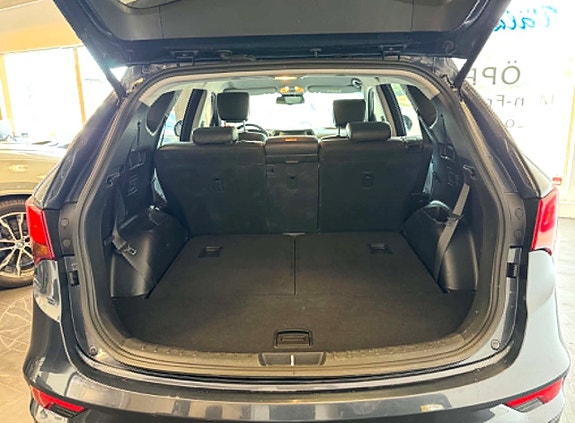 Hyundai Santa Fe 10 of 25